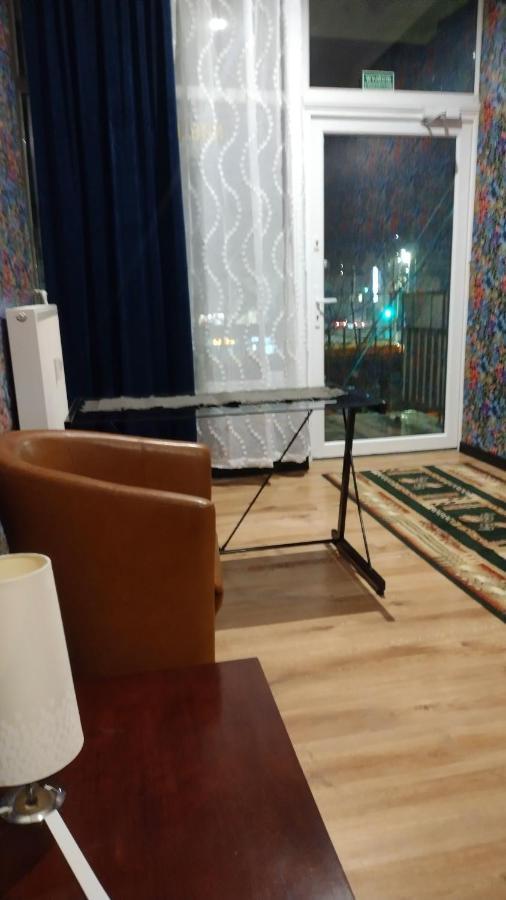 إيبلاغ Hotelik Mona-Pokoje Z Lazienkami المظهر الخارجي الصورة